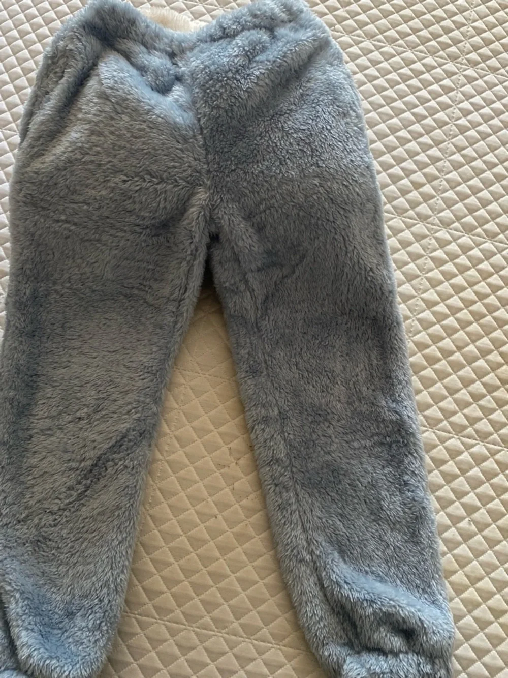 Source Unknown Plush Light Blue and Cream Kids Cozy Set